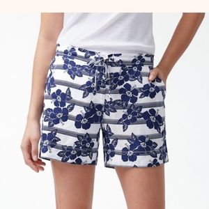 Tommy Bahama Hibiscus Horizons 5 Inch Linen Shorts